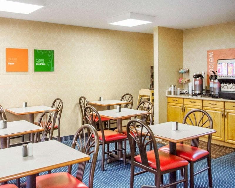 Comfort Inn 3