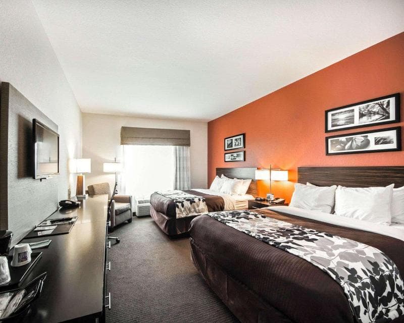 Sleep Inn & Suites Hennessey 4