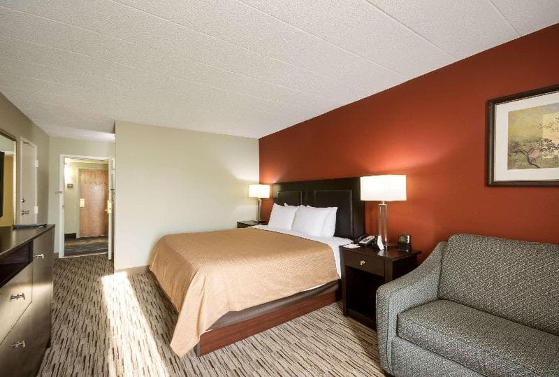 Exton Hotel & Conference Center 5