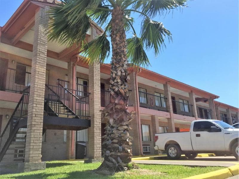 Rodeway Inn 2
