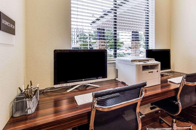 Sleep Inn Dallas Love Field-Medical District photo 1