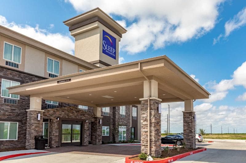 Sleep Inn & Suites 5