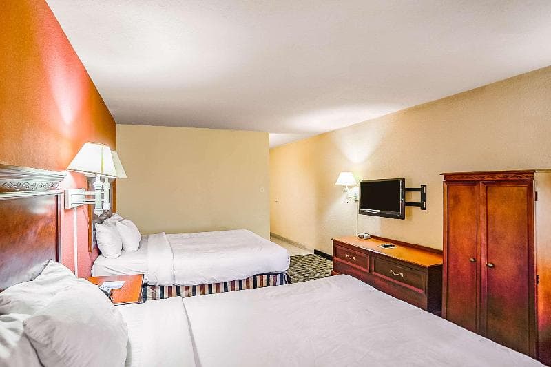 Clarion Pointe Marshall, Tx 4