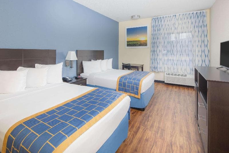 Days Inn by Wyndham Macon I-75 North 4