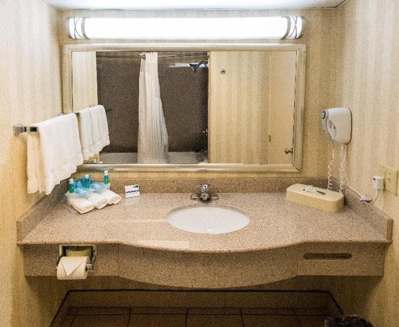 Holiday Inn Express And Suites Kinston 4