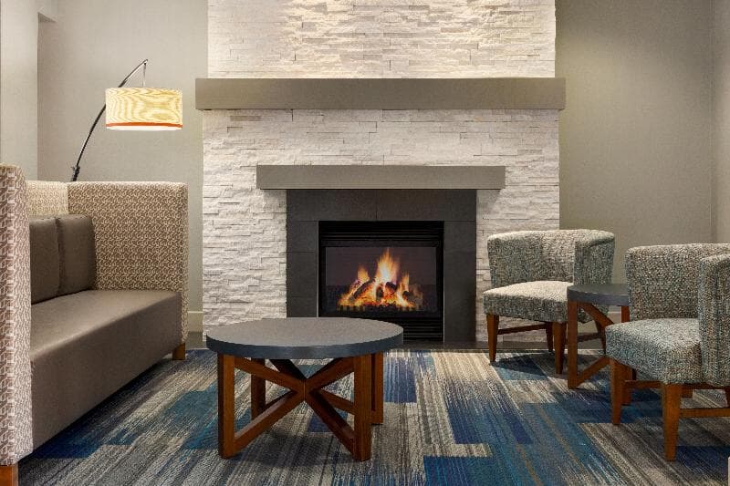 Holiday Inn Express & Suites Philadelphia - Mt. Laurel 3