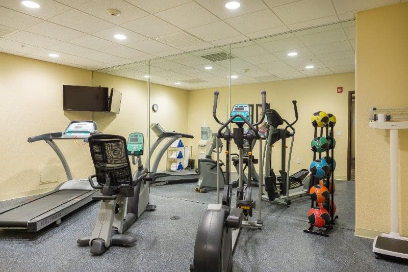 Holiday Inn Express & Suites Chowchilla - Yosemite Pk Area 2