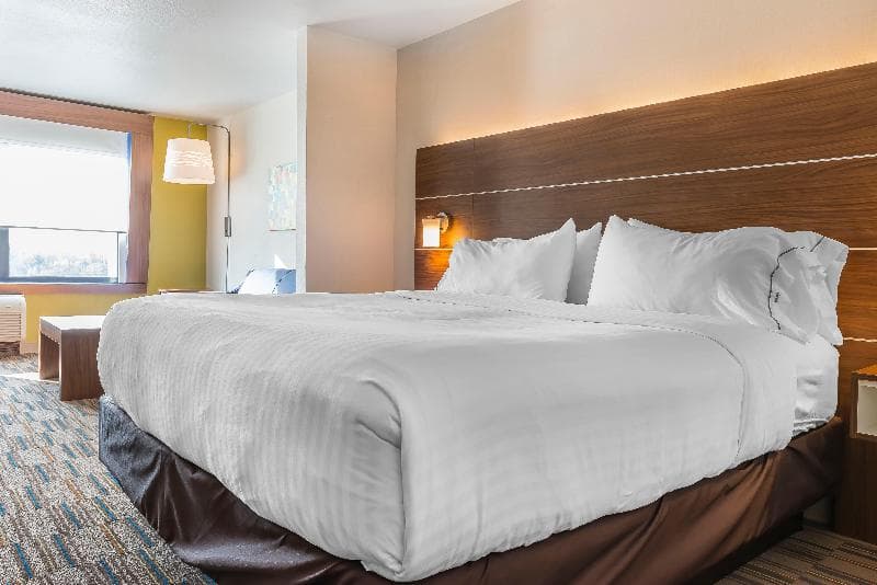 Holiday Inn Express And Suites Clarion 3
