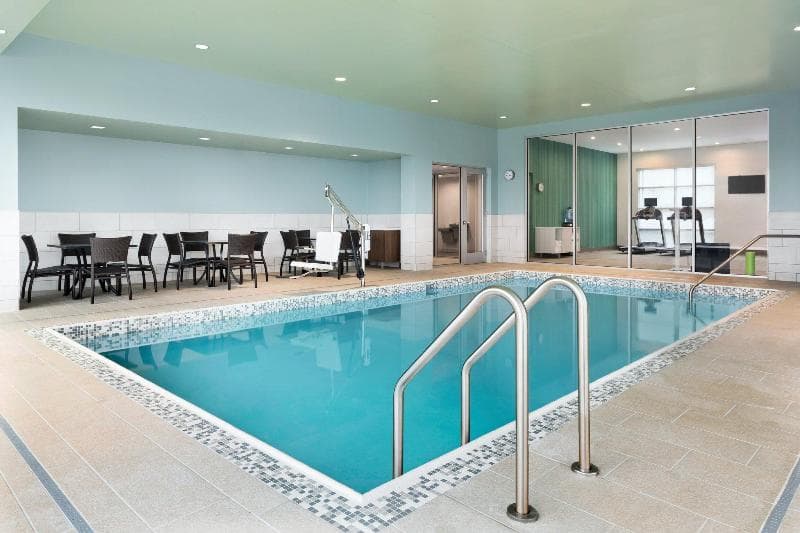 Holiday Inn Express And Suites Duluth North Miller 3