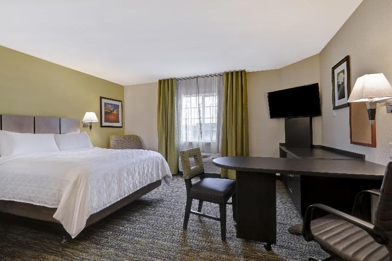 Candlewood Suites Indianapolis South 3