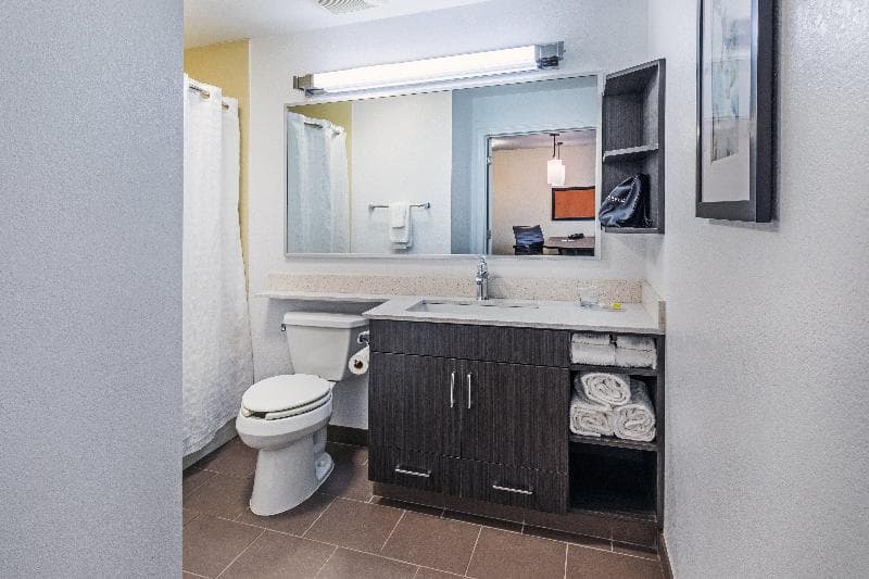 Candlewood Suites Hattiesburg 3