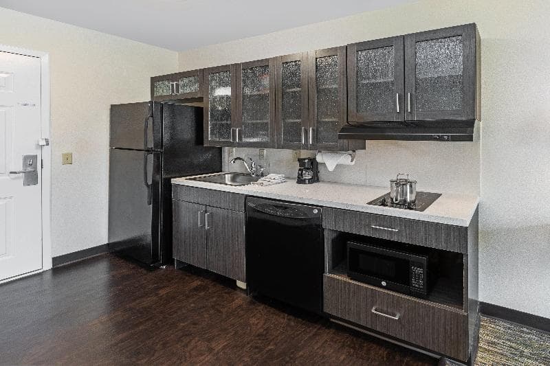 Candlewood Suites Hattiesburg 4
