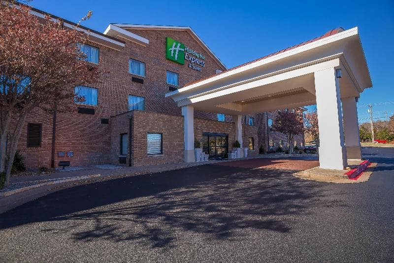 Holiday Inn Express And Suites Edmond 3