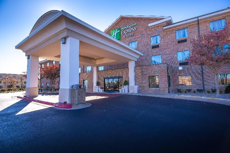 Holiday Inn Express And Suites Edmond 5