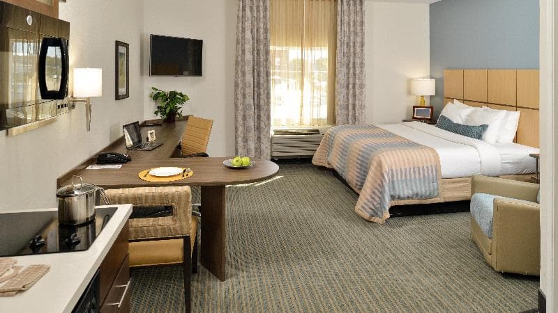 Candlewood Suites Houma 5