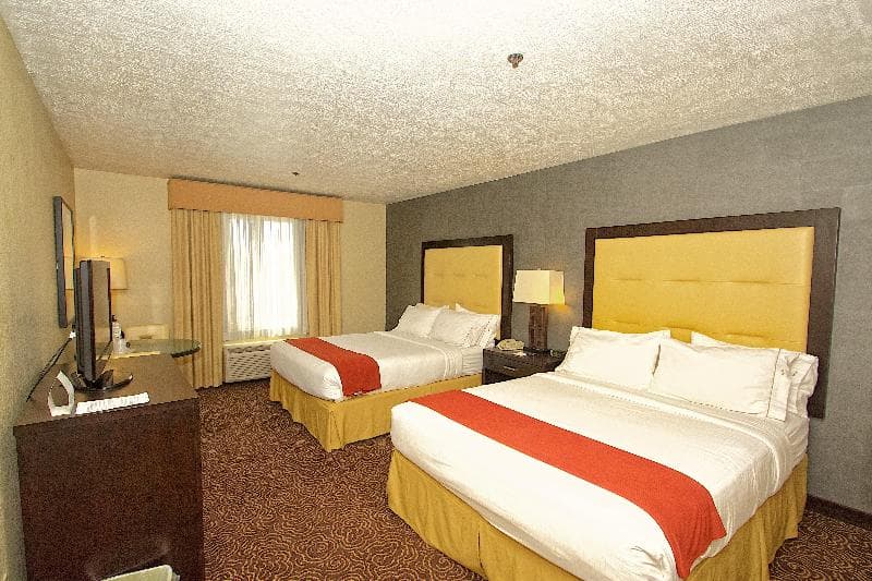 Holiday Inn Express & Suites Ogden 4