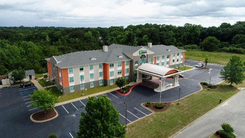 Holiday Inn Express & Suites Enterprise 4