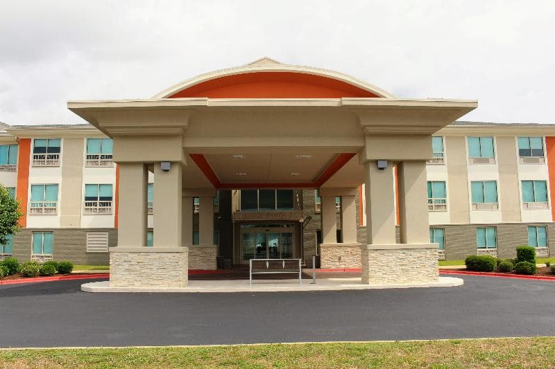 Holiday Inn Express & Suites Enterprise 5