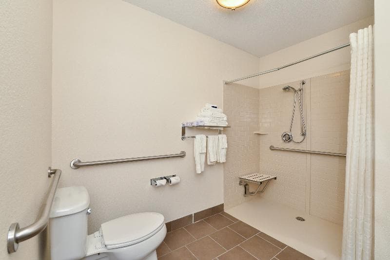 Candlewood Suites Monahans 4