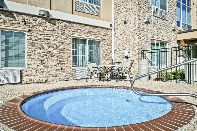 Holiday Inn Express And Suites Carthage 3