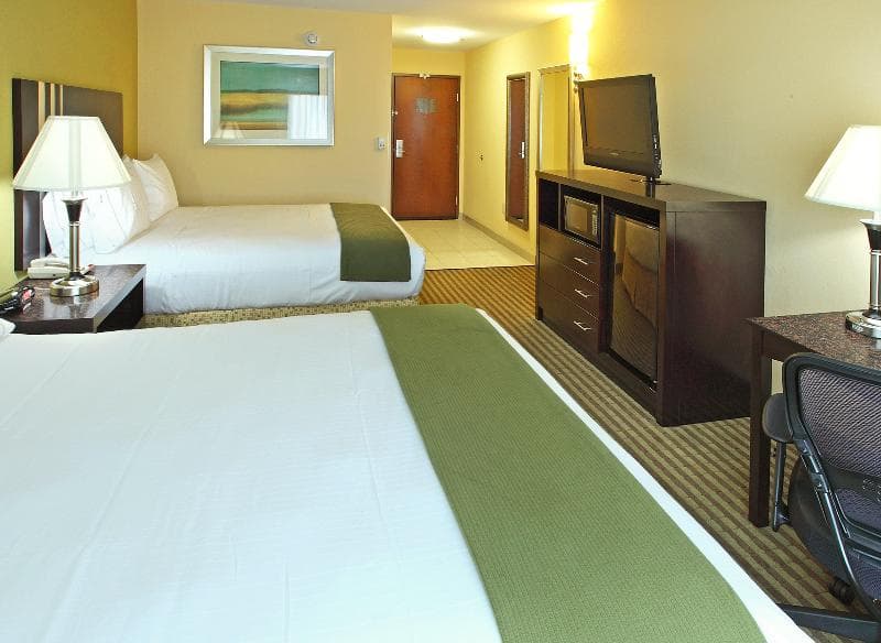 Holiday Inn Express And Suites Carthage 5