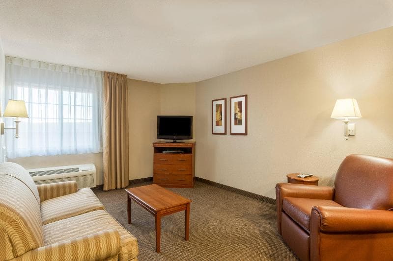 Candlewood Suites Nogales 3