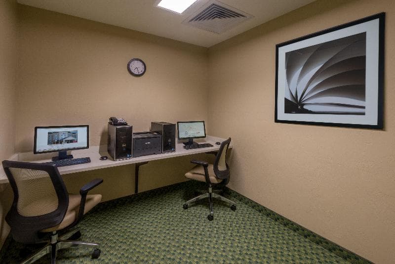 Candlewood Suites Midwest City 2
