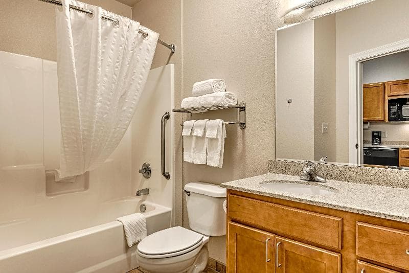 Candlewood Suites Oak Harbor 4