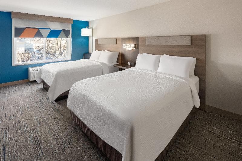 Holiday Inn Express And Suites Cherry Hills 5