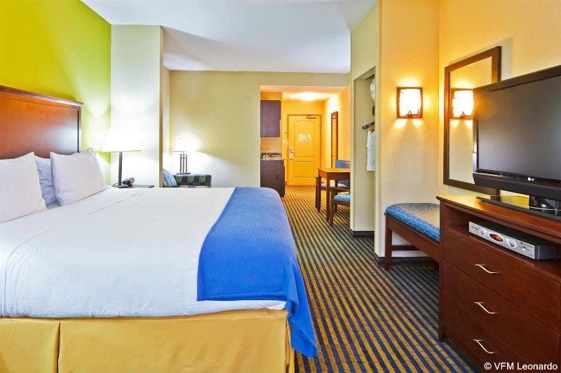 Holiday Inn Express And Suites Ooltewah Springs Ch 4