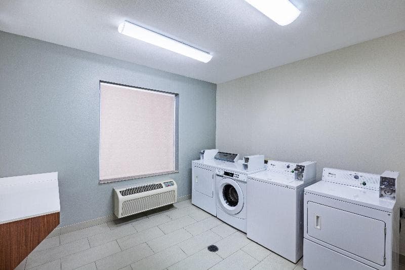 Holiday Inn Express And Suites Orange 4