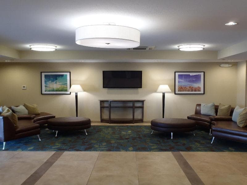 Candlewood Suites Enid 4