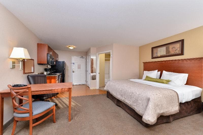 Candlewood Suites Williston photo 1