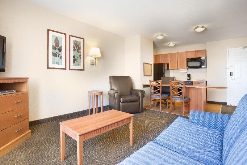 Candlewood Suites Yuma 4