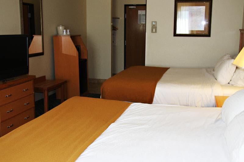 Holiday Inn Express And Suites Lincoln South 3