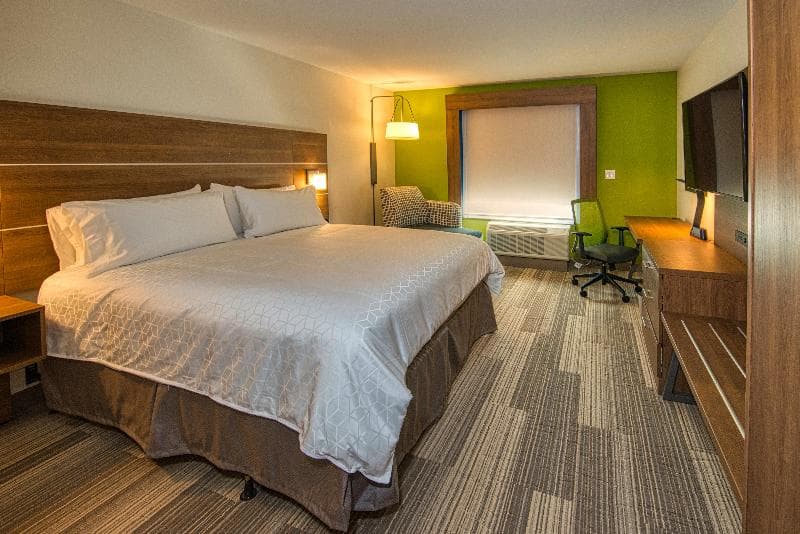 Holiday Inn Express And Suites Lincoln Airport 5