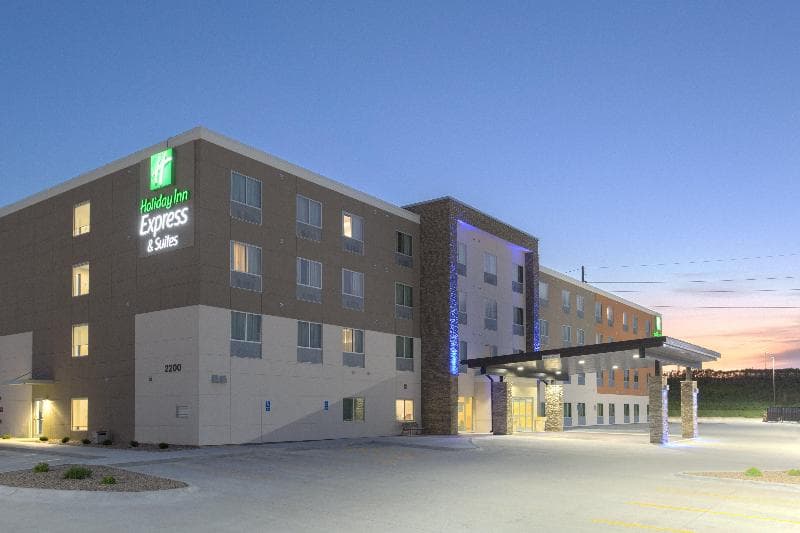 Holiday Inn Express And Suites Lincoln I 80 3