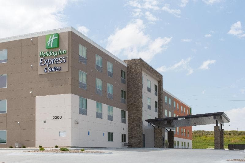 Holiday Inn Express And Suites Lincoln I 80 5
