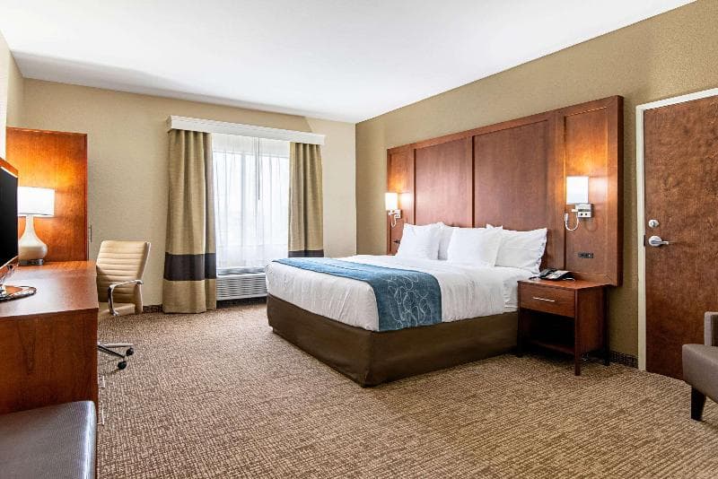 Comfort Inn & Suites Pine Bluff 2