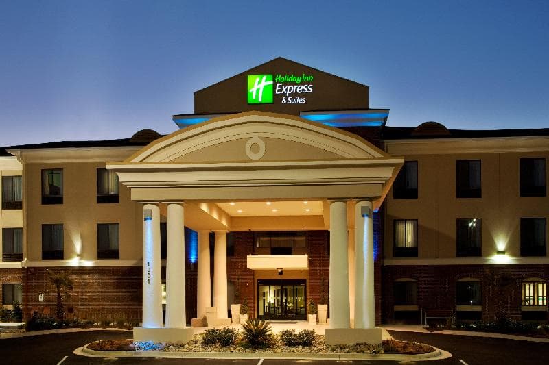 Holiday Inn Express And Suites Picayune Stennis Sp 5