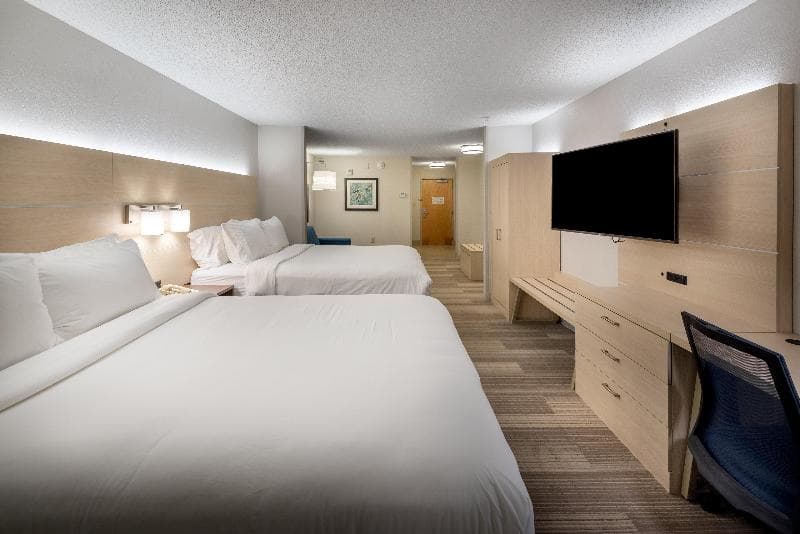 Holiday Inn Express & Suites Daphne-Spanish Fort Area 3