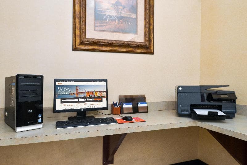 Holiday Inn Express And Suites Abilene Mall South photo 1
