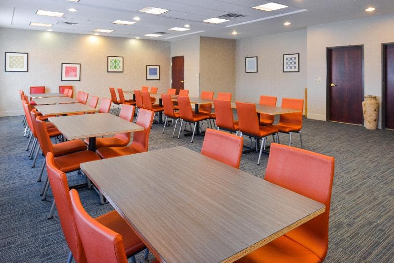 Holiday Inn Express And Suites Abilene Mall South 2