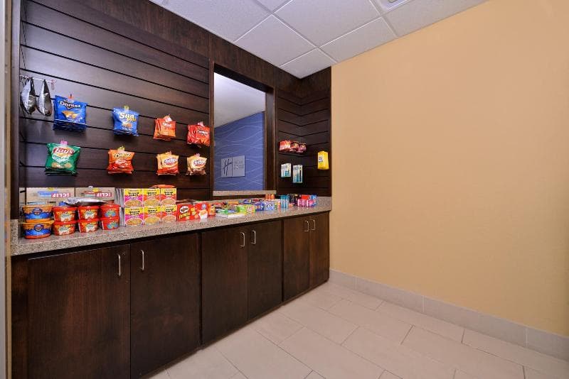 Holiday Inn Express & Suites Page - Lake Powell Area 4
