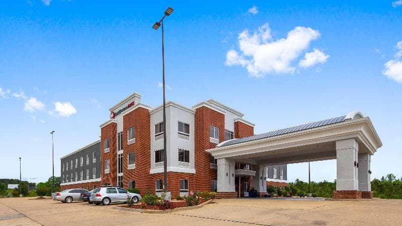 Best Western Plus Philadelphia-Choctaw Hotel And S photo 1