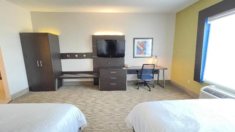 Holiday Inn Express And Suites Decatur 3