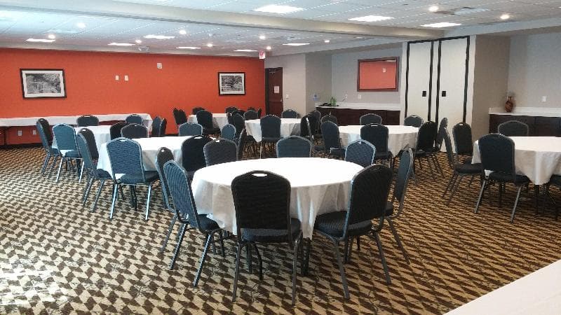Holiday Inn Express And Suites Golden Denver Area photo 1