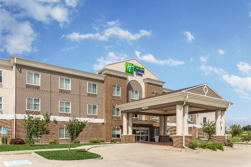 Holiday Inn Express And Suites Albert Lea I 35 3