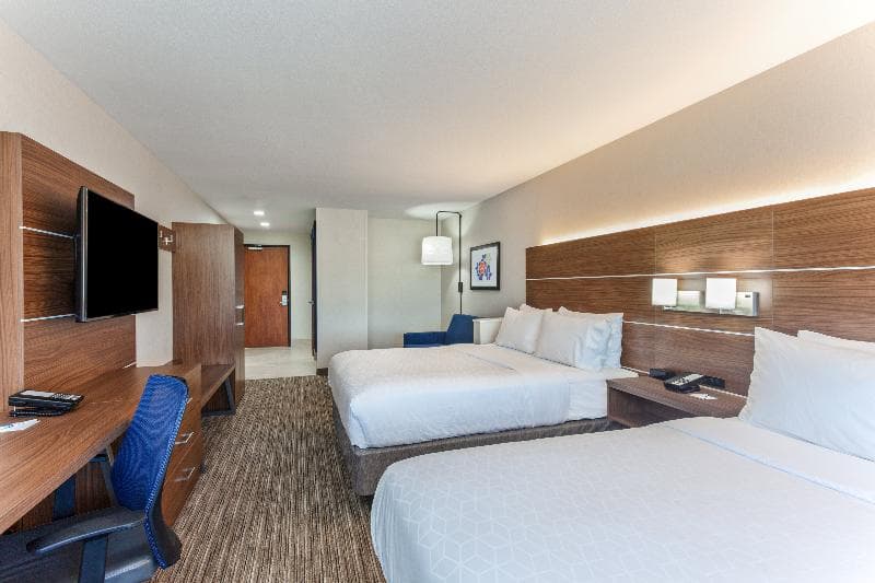 Holiday Inn Express & Suites Elk Grove West I-5 photo 1