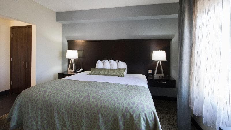 Staybridge Suites Buffalo-Amherst 5